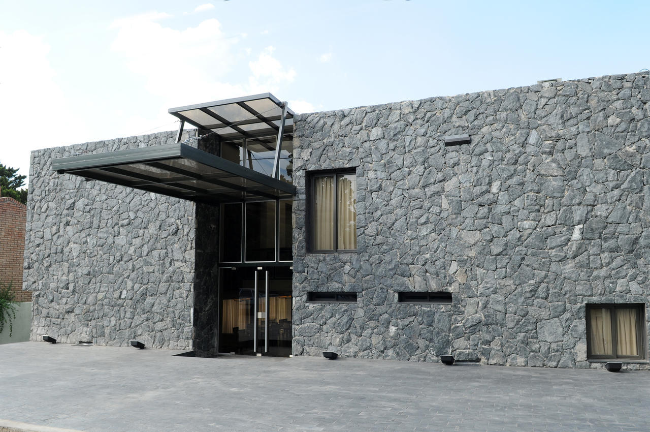 Hotel Ranqueles Villa Carlos Paz Exterior photo