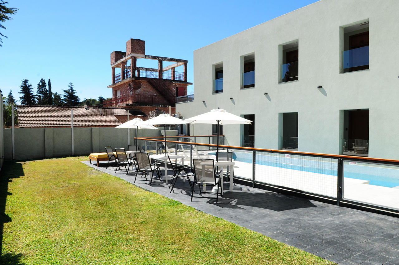 Hotel Ranqueles Villa Carlos Paz Exterior photo